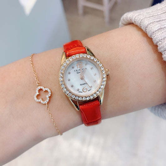 小巧雅致牛皮石英手錶