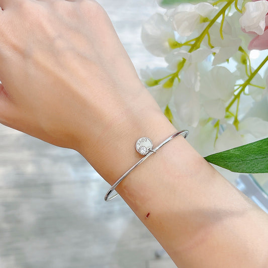 “LOVE”鋯石吊飾銀手鐲