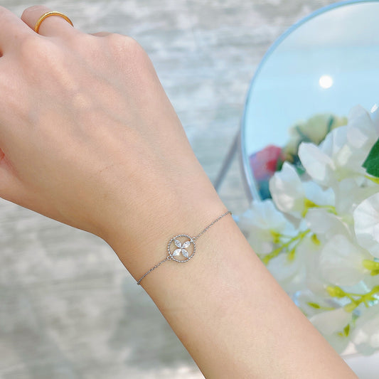 四瓣花純銀鑲鋯石手鍊